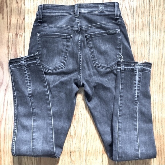 7 For All Mankind The Abby Black High Rise Front Seam Split Raw Hem Skinny Jeans - Picture 16 of 16